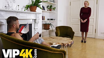 Porno cu mamele simpatice care se fut de 8 martie